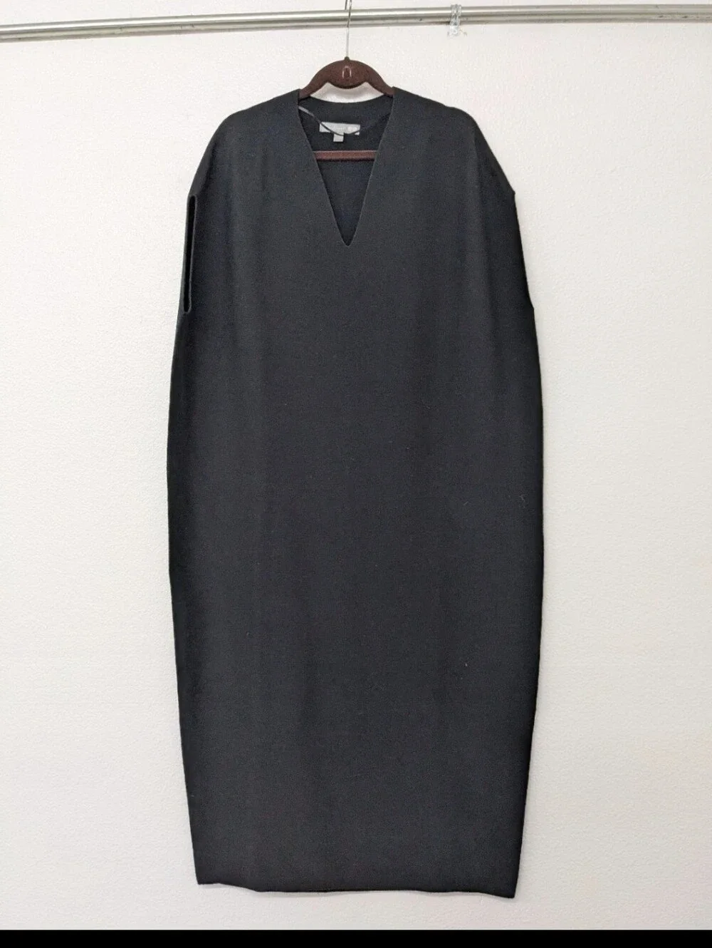 UNIQLO x Mame Kurogouchi Women’s Black 3D Knit V-Neck Dress